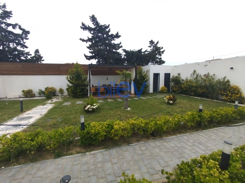 Günlük Kirayə 4 otaqlı Bağ evi  200m², Bakı