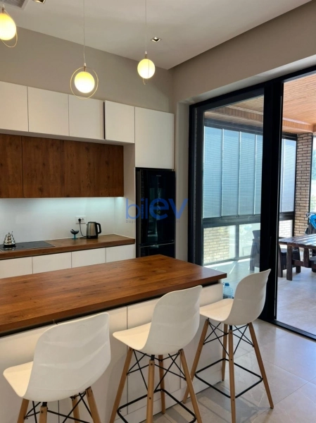 Günlük Kirayə 4 otaqlı Bağ evi  160m², Bakı