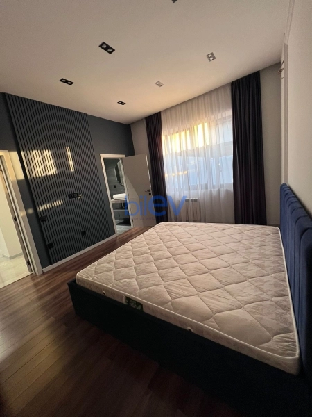 Günlük Kirayə 4 otaqlı Bağ evi  160m², Bakı