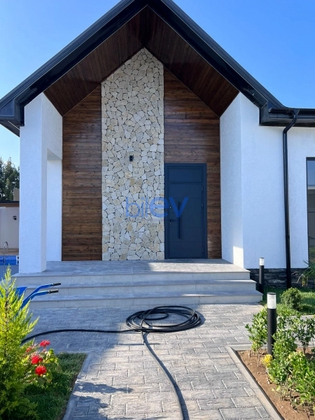 Günlük Kirayə 4 otaqlı Bağ evi  160m², Bakı
