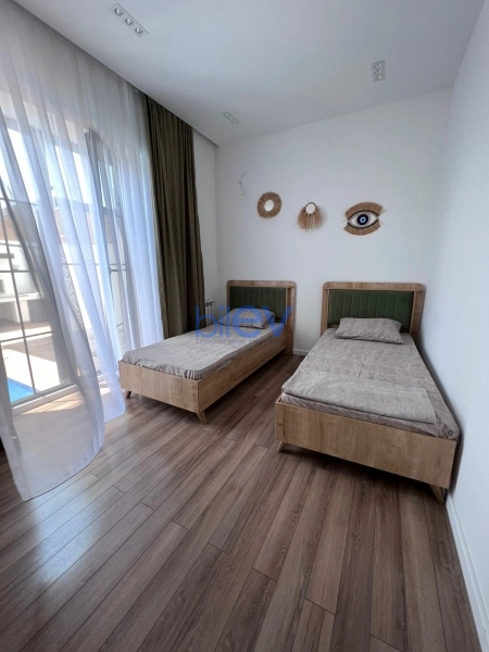 Günlük Kirayə 4 otaqlı Bağ evi  140m², Bakı