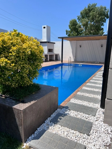Günlük Kirayə 4 otaqlı Bağ evi  140m², Bakı
