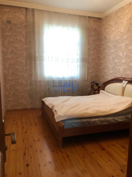 Aylıq Kirayə 6 otaqlı Bağ evi  200m², Bakı