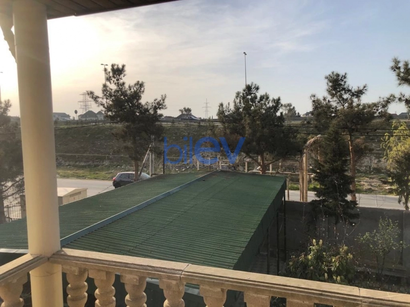 Aylıq Kirayə 6 otaqlı Bağ evi  200m², Bakı