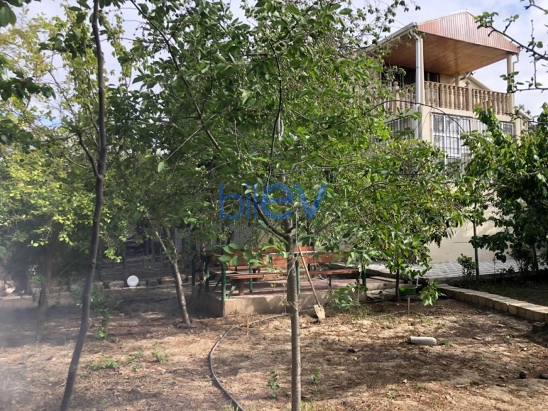 Aylıq Kirayə 6 otaqlı Bağ evi  200m², Bakı