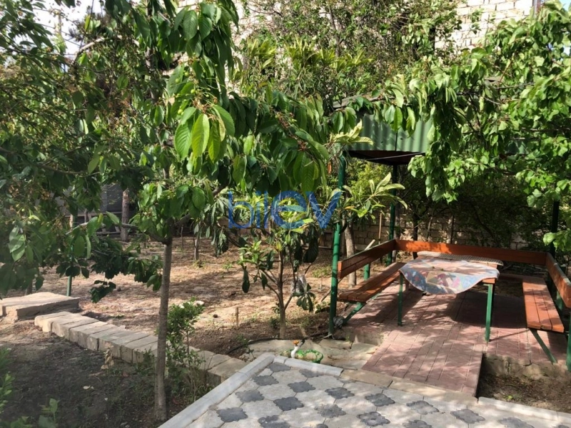 Aylıq Kirayə 6 otaqlı Bağ evi  200m², Bakı