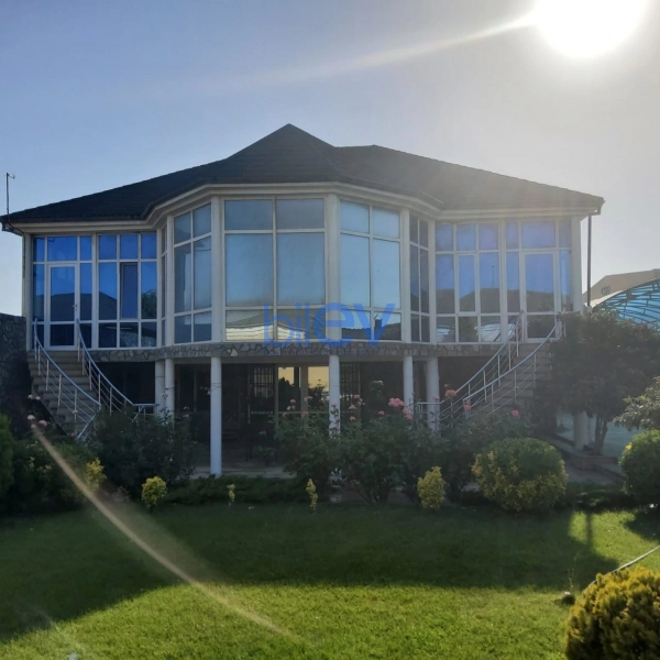 Aylıq Kirayə 6 otaqlı Bağ evi  350m², Bakı