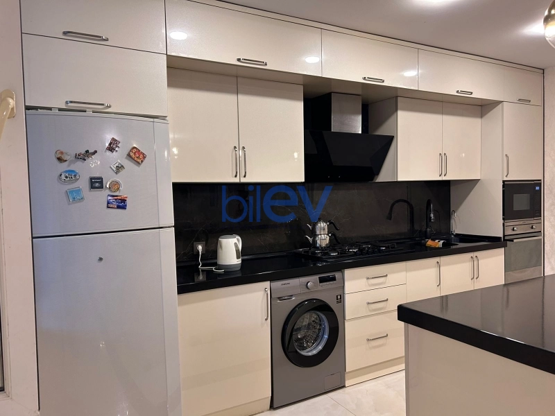 Aylıq Kirayə 6 otaqlı Bağ evi  350m², Bakı