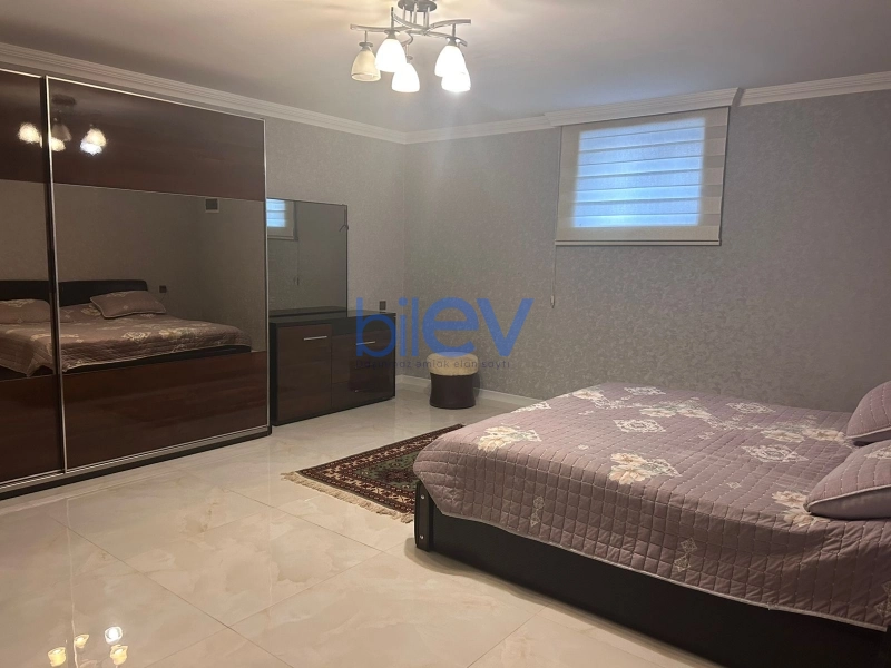 Aylıq Kirayə 6 otaqlı Bağ evi  350m², Bakı