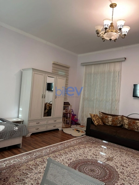 Aylıq Kirayə 6 otaqlı Bağ evi  350m², Bakı