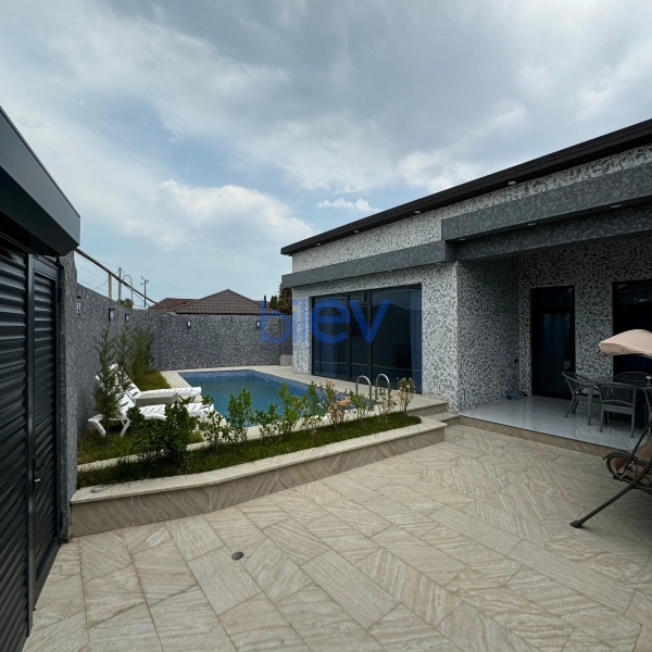 Aylıq Kirayə 4 otaqlı Bağ evi  130m², Bakı