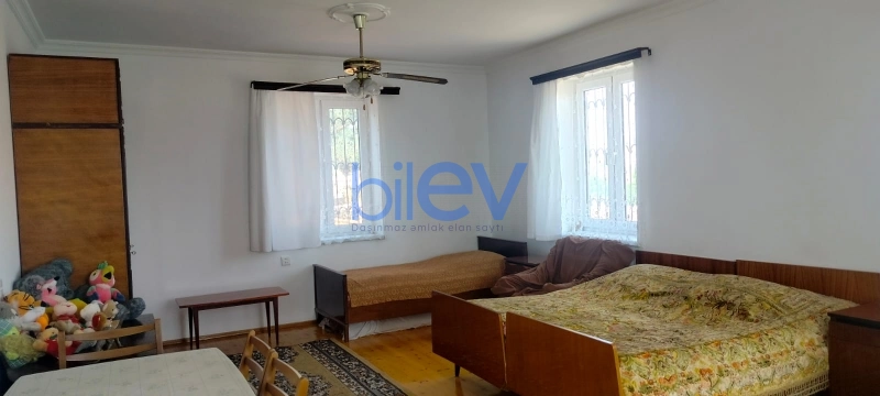 Aylıq Kirayə 5 otaqlı Bağ evi  200m², Bakı