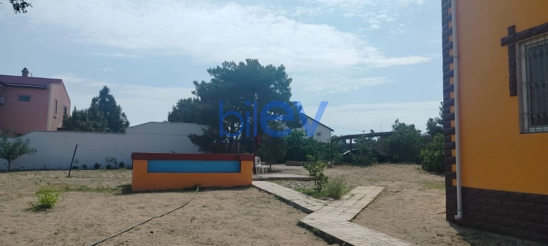 Aylıq Kirayə 5 otaqlı Bağ evi  200m², Bakı