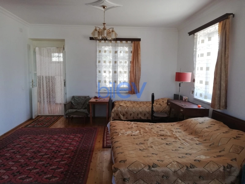 Aylıq Kirayə 5 otaqlı Bağ evi  200m², Bakı