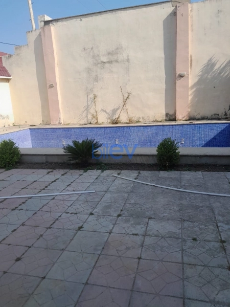 Aylıq Kirayə 5 otaqlı Bağ evi  300m², Bakı