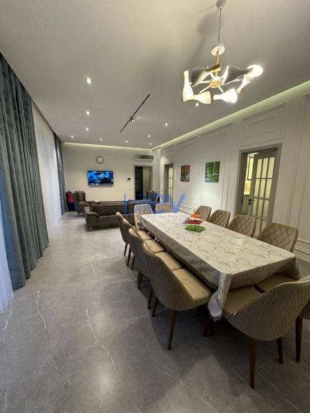 Günlük Kirayə 4 otaqlı Bağ evi  315m², Bakı
