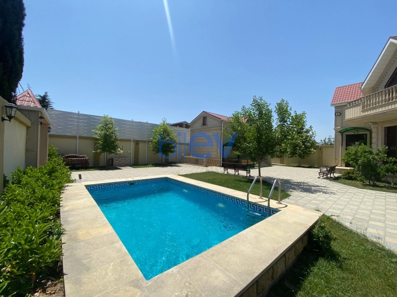 Aylıq Kirayə 7 otaqlı Bağ evi  300m², Bakı