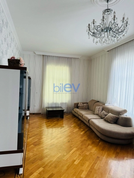 Aylıq Kirayə 4 otaqlı Bağ evi  200m², Bakı