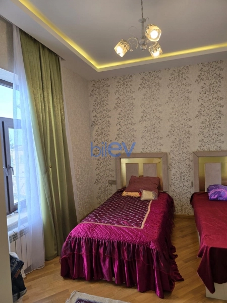 Aylıq Kirayə 5 otaqlı Bağ evi  212m², Bakı