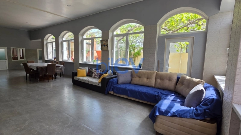 Günlük Kirayə 4 otaqlı Bağ evi  200m², Bakı