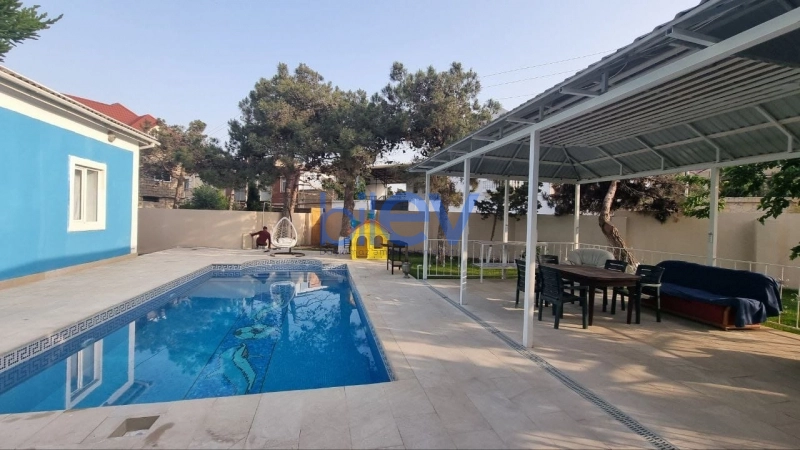 Günlük Kirayə 4 otaqlı Bağ evi  200m², Bakı