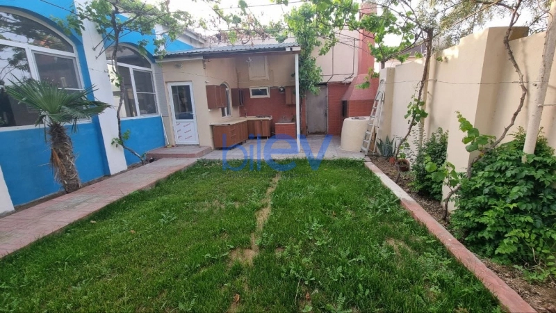 Günlük Kirayə 4 otaqlı Bağ evi  200m², Bakı