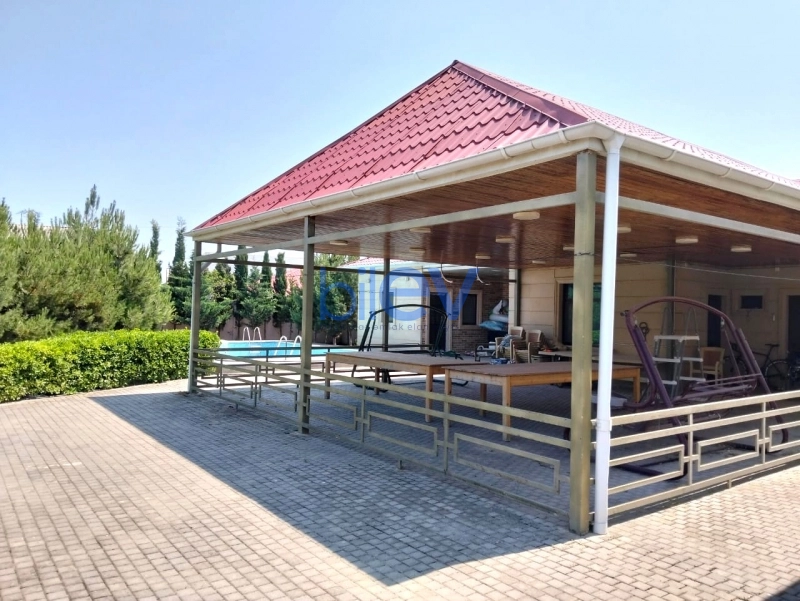 Aylıq Kirayə 6 otaqlı Bağ evi  300m², Bakı