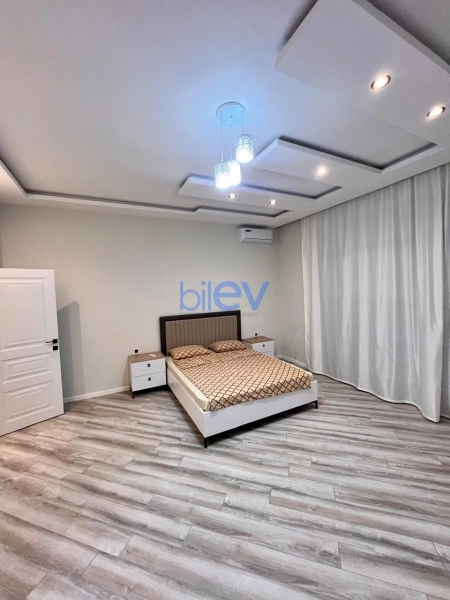 Aylıq Kirayə 4 otaqlı Bağ evi  200m², Bakı