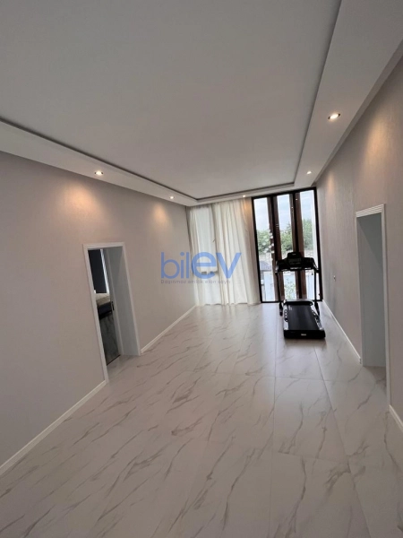 Aylıq Kirayə 5 otaqlı Bağ evi  250m², Bakı