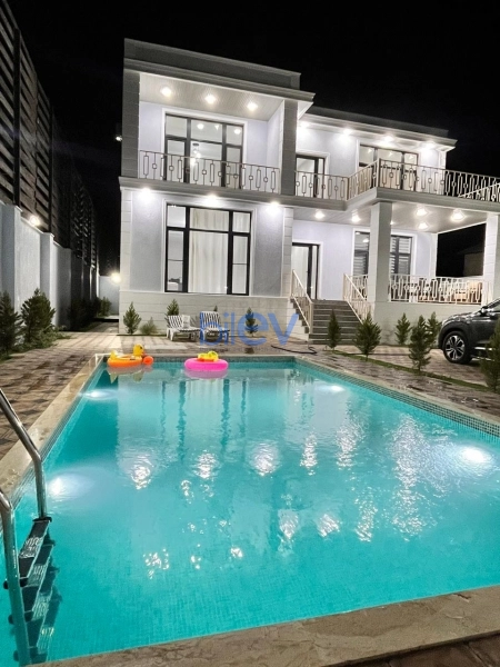 Aylıq Kirayə 6 otaqlı Bağ evi  350m², Bakı