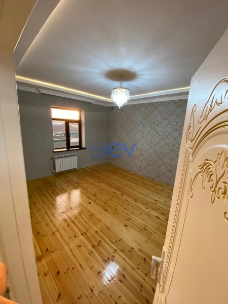 Aylıq Kirayə 7 otaqlı Bağ evi  350m², Bakı