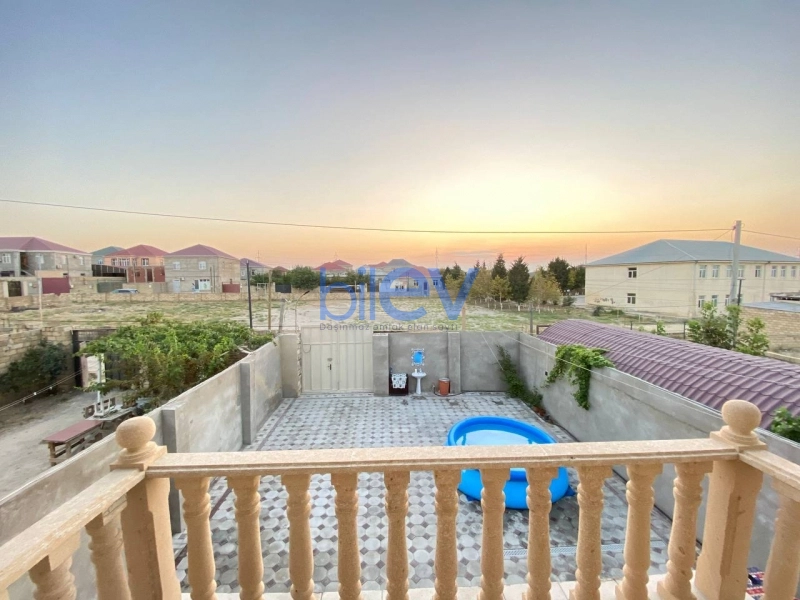 Satış 5 otaqlı Həyət evi  180m², Bakı