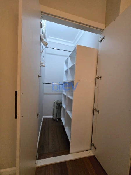 Günlük Kirayə 4 otaqlı Köhnə Tikili bina evi  110m², Bakı