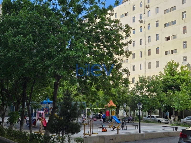 Aylıq Kirayə 4 otaqlı Köhnə Tikili bina evi  110m², Bakı
