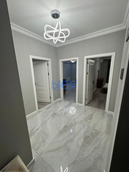 Aylıq Kirayə 2 otaqlı Yeni Tikili bina evi  84m², Bakı