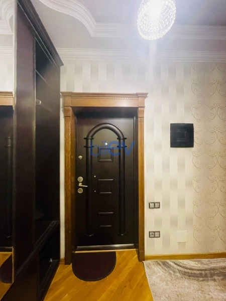 Aylıq Kirayə 2 otaqlı Yeni Tikili bina evi  90m², Bakı