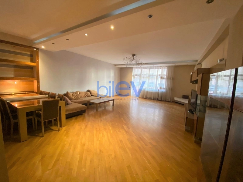 Aylıq Kirayə 4 otaqlı Yeni Tikili  220m², Bakı