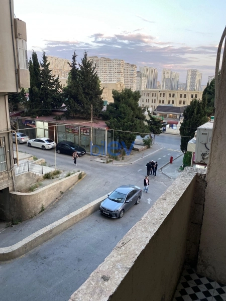Aylıq Kirayə 2 otaqlı Yeni Tikili bina evi  90m², Bakı