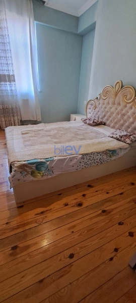 Aylıq Kirayə 2 otaqlı Yeni Tikili bina evi  116m², Bakı
