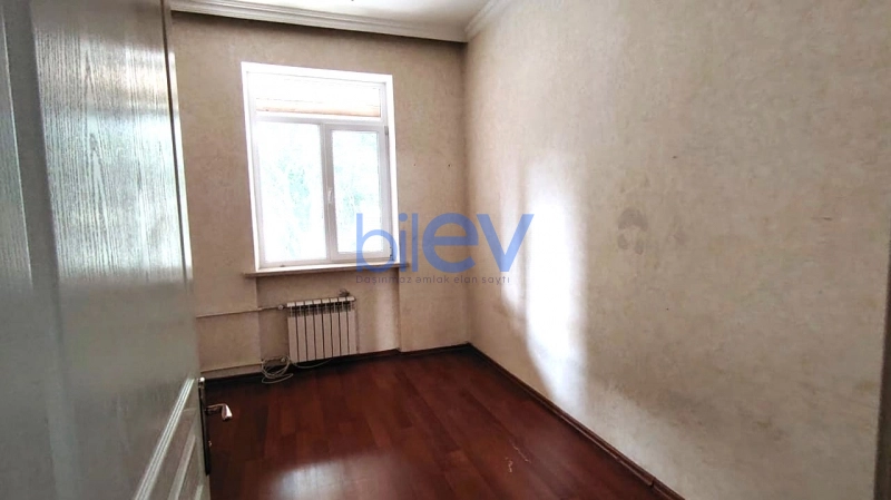 Aylıq Kirayə 2 otaqlı Köhnə Tikili bina evi  65m², Bakı