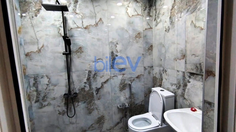 Aylıq Kirayə 2 otaqlı Köhnə Tikili bina evi  65m², Bakı