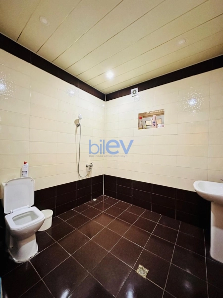 Aylıq Kirayə 5 otaqlı Bağ evi  250m², Bakı
