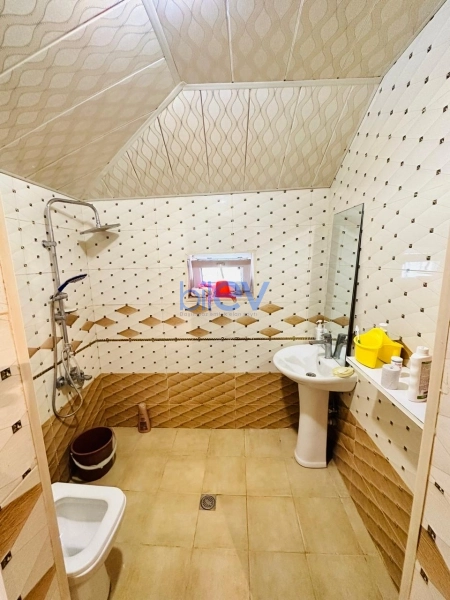 Aylıq Kirayə 5 otaqlı Bağ evi  250m², Bakı