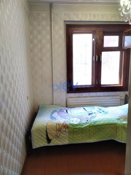Aylıq Kirayə 2 otaqlı Köhnə Tikili bina evi  61m², Bakı