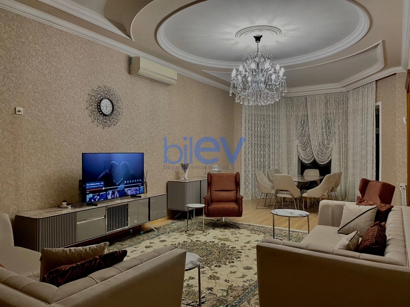 Satış 7 otaqlı Həyət evi  340m², Bakı