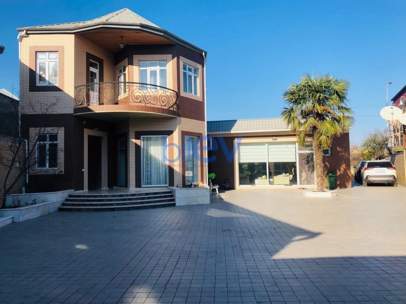 Satış 7 otaqlı Həyət evi  340m², Bakı