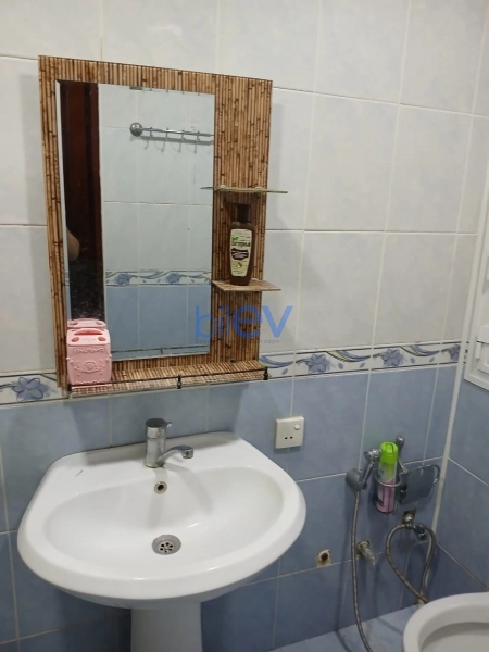 Aylıq Kirayə 2 otaqlı Köhnə Tikili bina evi  55m², Bakı