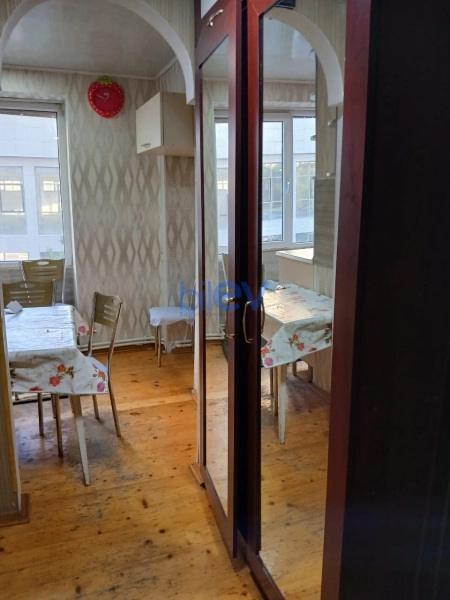 Aylıq Kirayə 2 otaqlı Köhnə Tikili bina evi  55m², Bakı