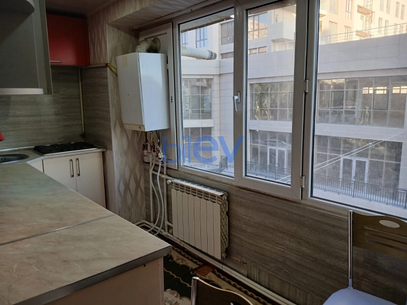 Aylıq Kirayə 2 otaqlı Köhnə Tikili bina evi  55m², Bakı