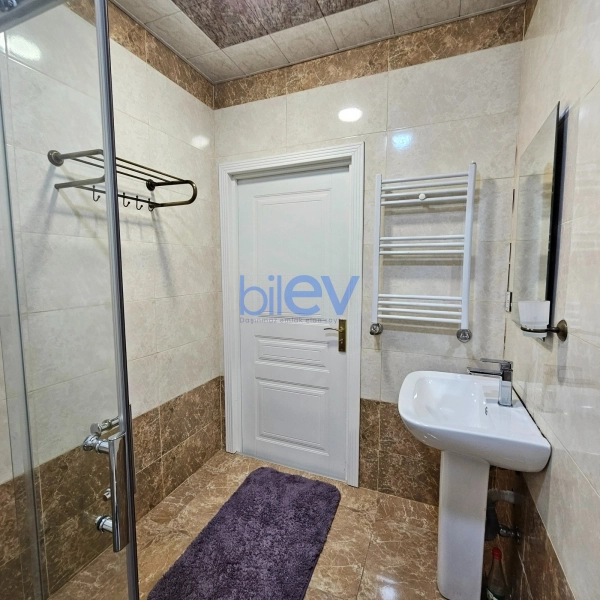Aylıq Kirayə 2 otaqlı Yeni Tikili bina evi  70m², Bakı